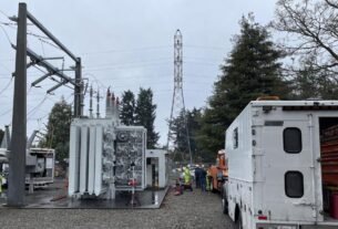 two-charged-with-attacks-on-four-power-substations-in-washington-state