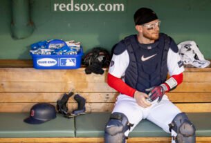 danny-jansen-makes-mlb-history-by-playing-for-red-sox-and-blue-jays-in-same-game