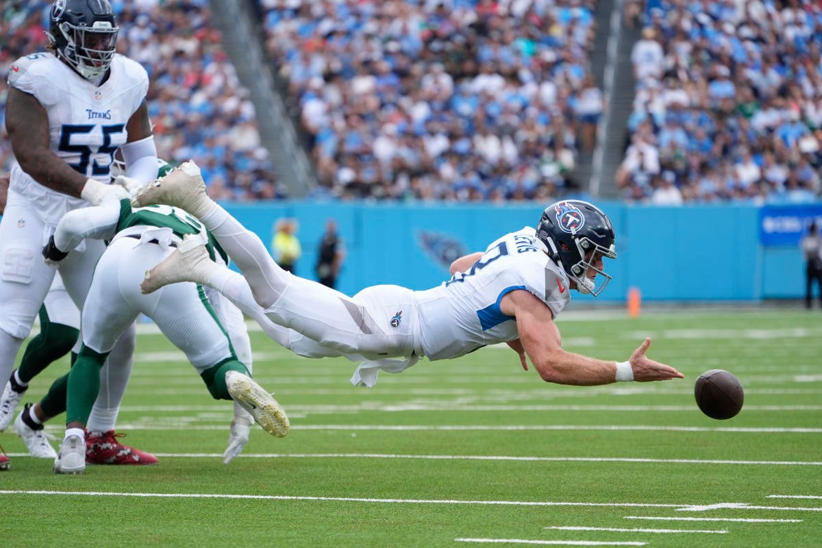 titans-coach-brian-callahan-furious-at-ridiculous-will-levis-turnover