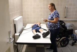 more-restrooms-have-adult-size-changing-tables-to-help-people-with-disabilities