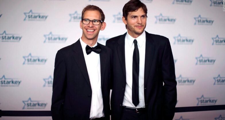 ashton-kutcher-and-twin-michael-talk-health,-guilt-and-rift-between-them