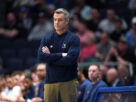 tony-bennett,-longtime-virginia-men’s-basketball-coach,-unexpectedly-retires-before-start-of-the-season