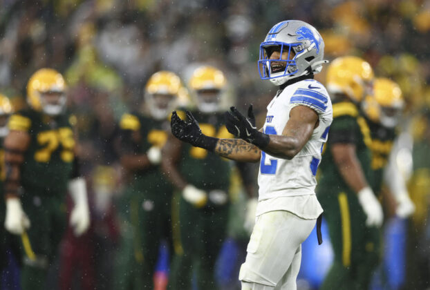 lions’-brian-branch-apologizes-for-flipping-off-lambeau-field-crowd:-‘that-was-just-the-heat-of-the-moment-for-me’