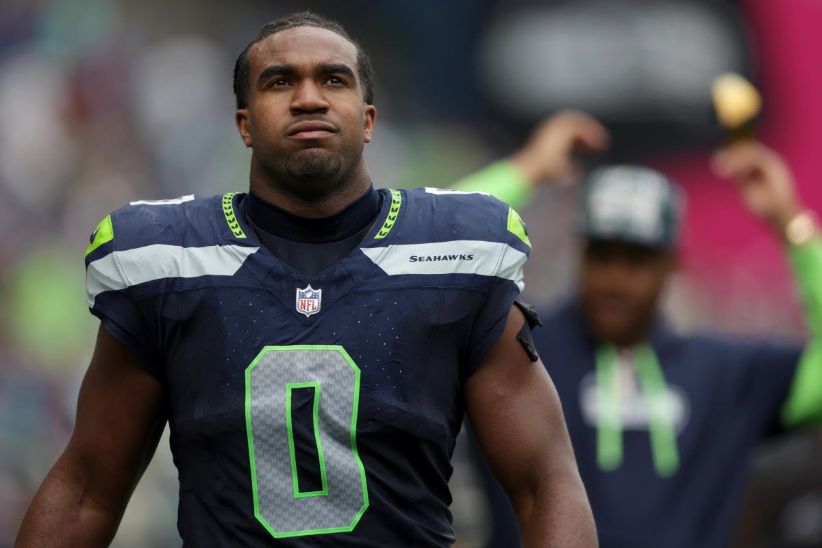 seahawks-release-leading-tackler-tyrel-dodson,-overhauling-linebacker-corps