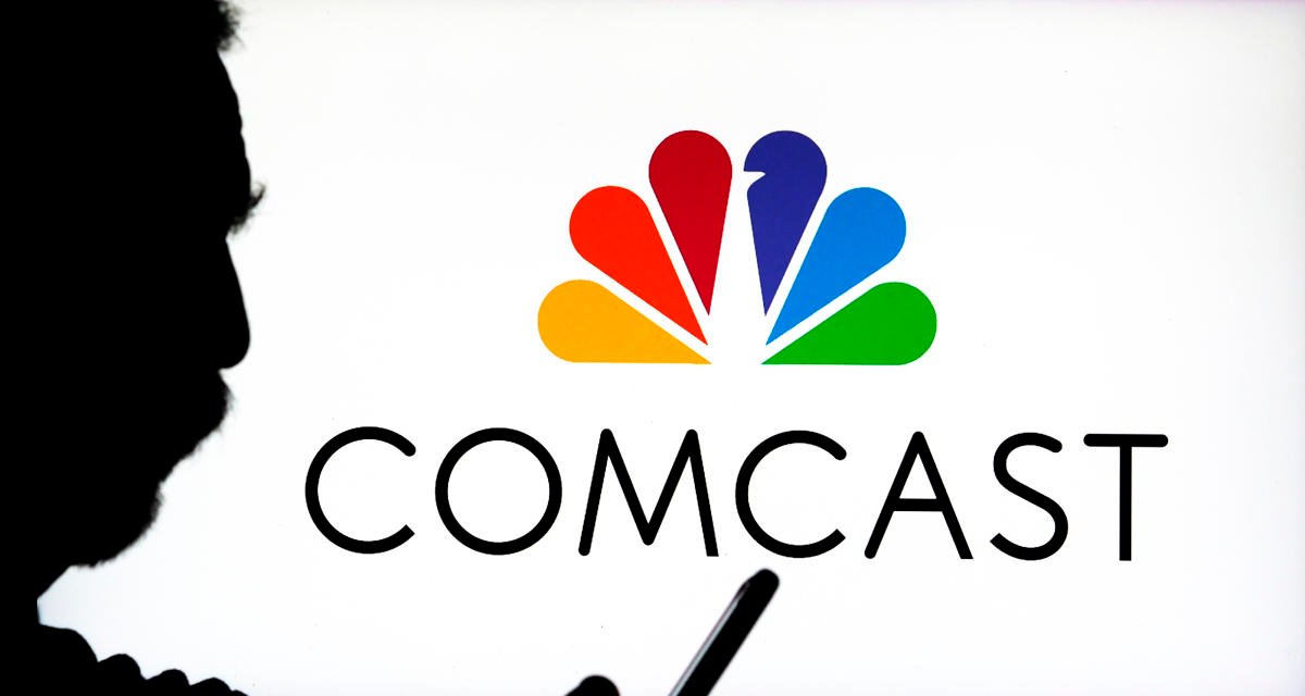 comcast-stock-falls-after-management-warns-broadband-subscribers-will-drop-by-over-100,000-in-q4