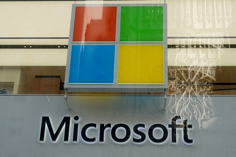 microsoft-relaxes-data-center-grip-on-openai-amid-$500-billion-joint-venture