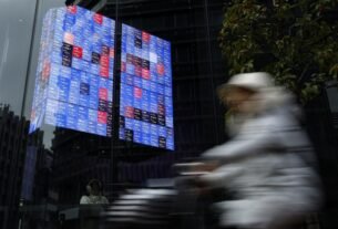 japan-tech-selloff-extends-as-deepseek-pressures-ai-stocks