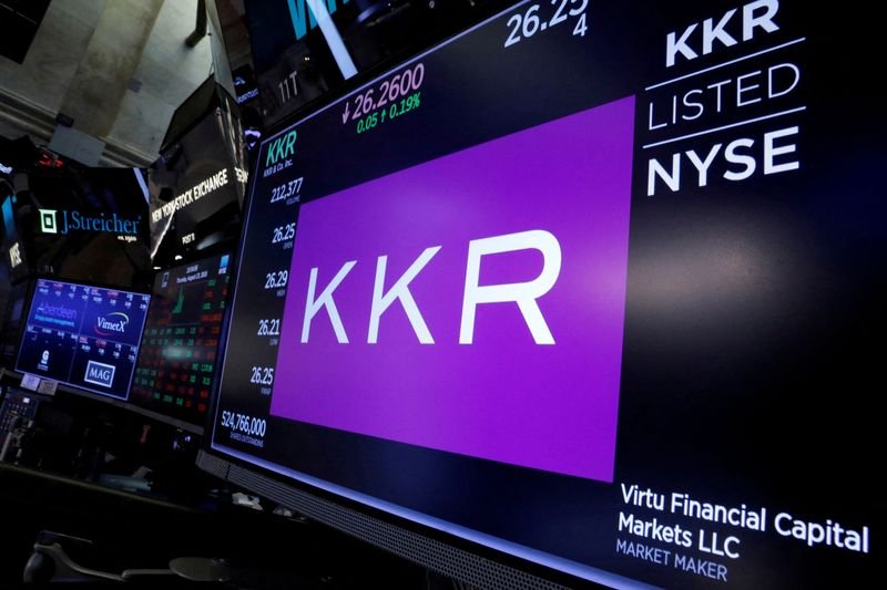 kkr-to-raise-fuji-soft-bid-to-9,850-yen-a-share,-above-bain’s-offer