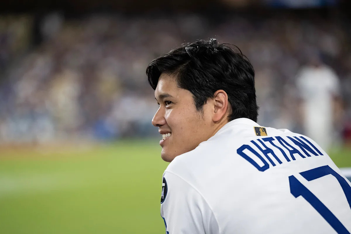 why-dodgers-manager-dave-roberts-is-telling-lakers-fans-to-keep-'hands-off'-ohtani