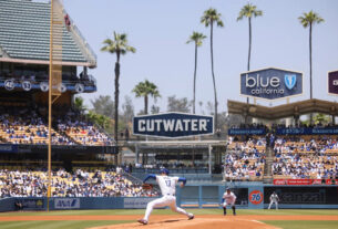 ohtani-may-return-to-mound-saturday-in-kansas-city,-manager-dave-roberts-keeps-option-open-ended