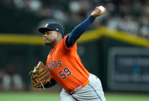 valdez-stretches-winning-streak-to-10,-astros-rally-to-beat-diamondbacks-3-1