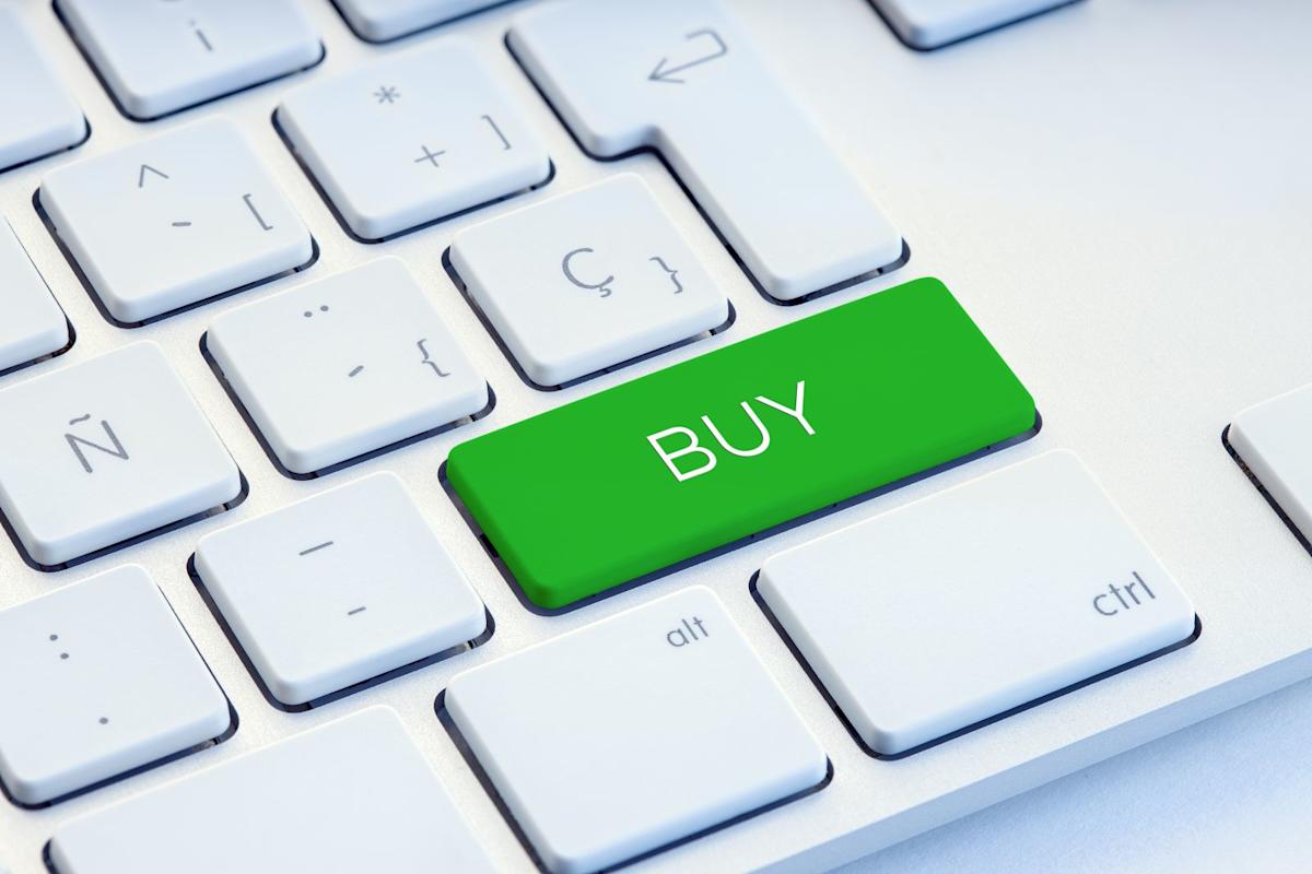 one-buy-rated-stock-with-an-unbreakable-moat-that-you-can’t-ignore