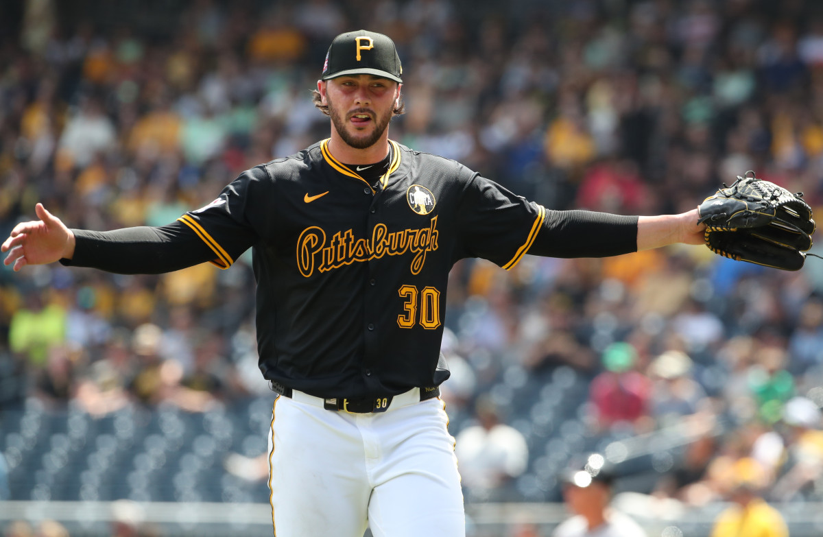 paul-skenes-extends-incredible-streak-during-pirates-diamondbacks