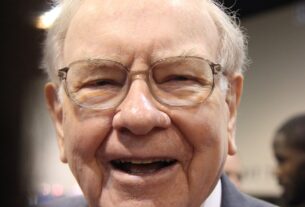 warren-buffett-just-bought-even-more-of-this-dirt-cheap-stock