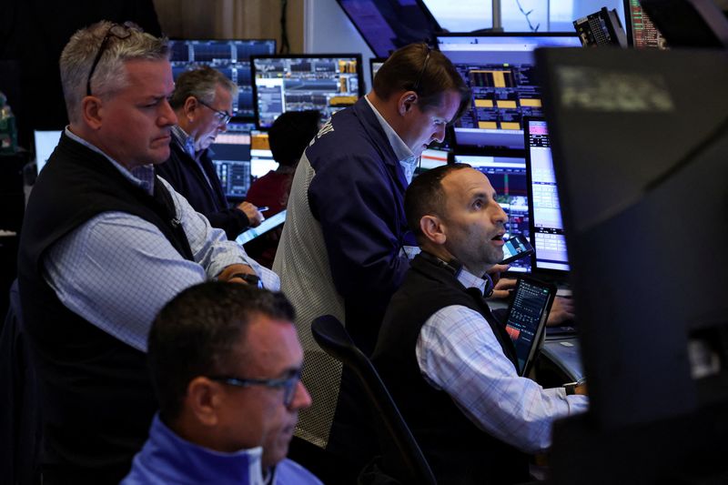 wall-st-futures-slip-after-tech-selloff;-earnings,-fed-meet-in-focus