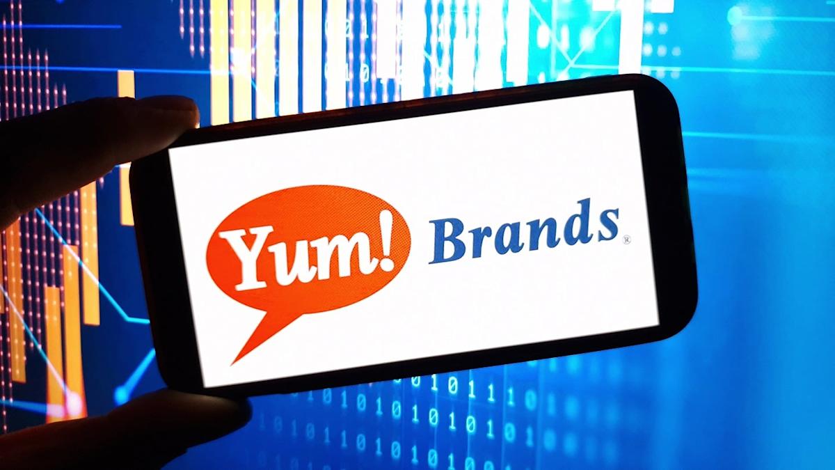 yum!-brands-announces-leadership-restructure-ahead-of-ceo-transition