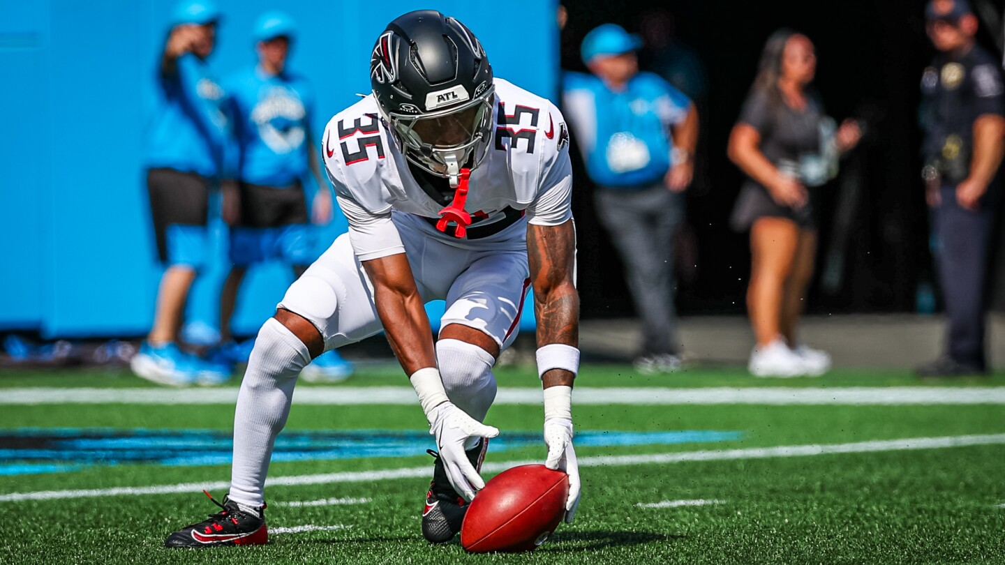 mike-vrabel-spent-hours-studying-why-the-panthers-have-the-best-kickoffs-in-the-nfl