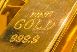 gold-soars-above-$4,000-as-etfs-see-strongest-quarter-on-record