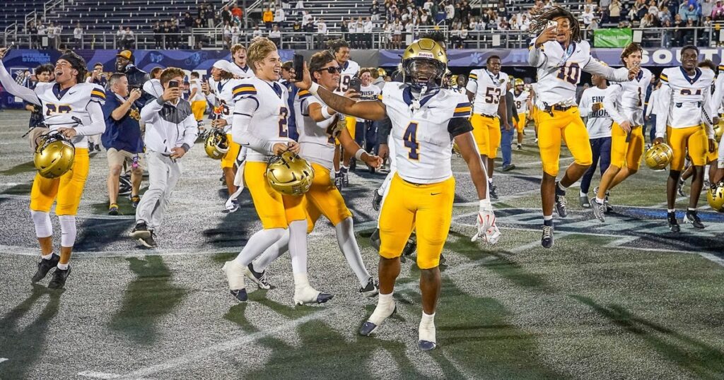 florida-high-school-football:-no-12-st.-thomas-aquinas-cruises-in-5a-state-semifinal