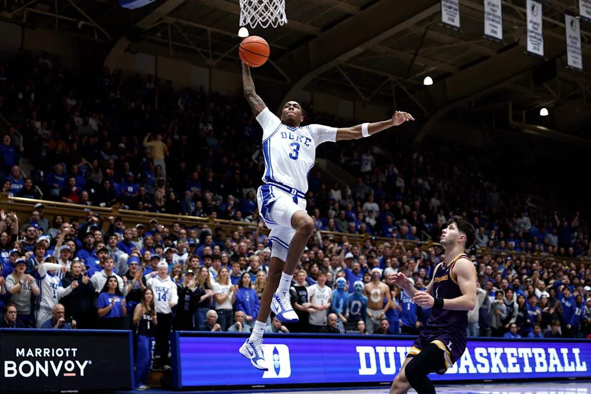 duke-catches-fire-in-second-half-and-stampedes-lipscomb,-97-73