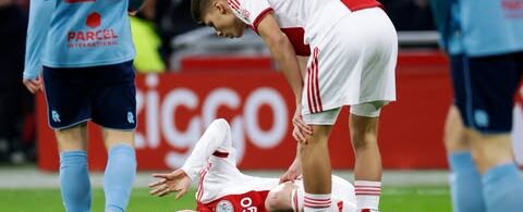 former-gunner-injured-2-minutes-into-home-debut-for-new-club