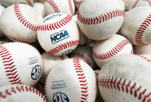 anthony-pack-jr-off-to-scorching-hot-start-at-plate-for-texas-baseball