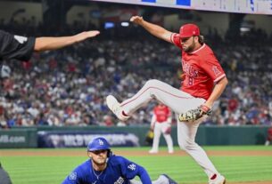 angels-suffer-blowout-to-dodgers-in-kurt-suzuki's-big-a-debut-as-manager