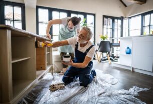 more-americans-than-ever-are-turning-to-personal-loans-here’s-what’s-driving-it.