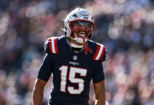 patriots-trade-former-third-round-draft-pick-to-texans