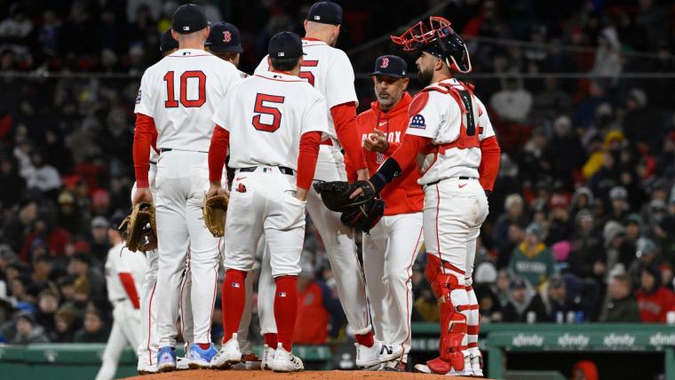 red-sox-reportedly-option-reliever,-make-johan-oviedo-il-move