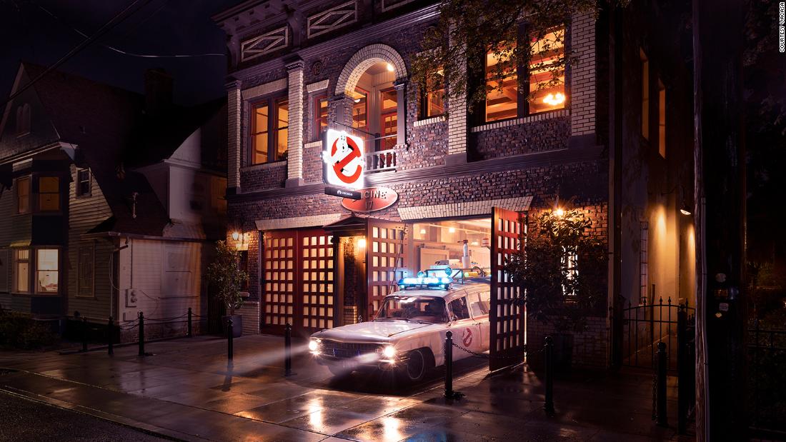 are-you-brave-enough-to-sleep-in-the-‘ghostbusters’-firehouse-this-halloween?