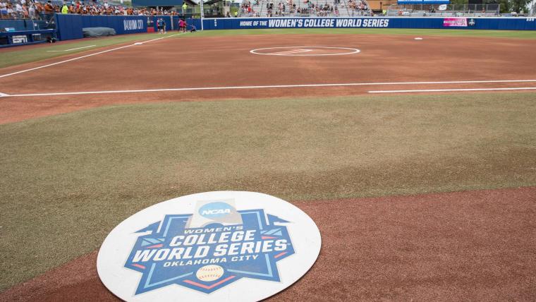 who-is-in-the-women's-college-world-series?-teams,-odds-&-bracket-for-2026-ncaa-softball-tournament