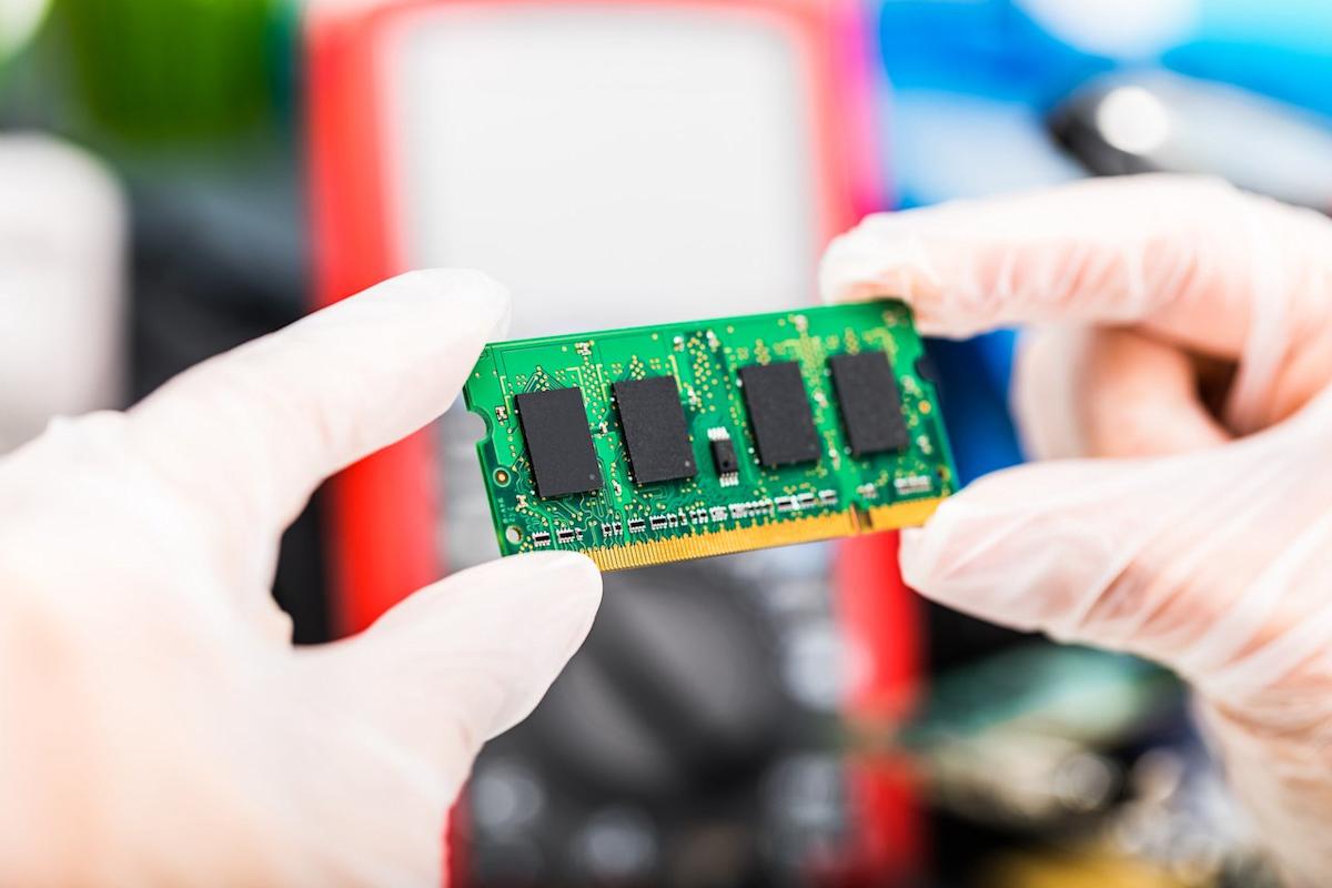 sk-hynix-just-hit-a-$1-trillion-market-cap-here’s-how-you-can-buy-the-stock-for-around-$60.
