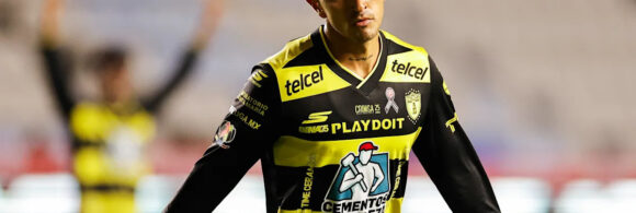 -el-pocho-guzman-leaves-chivas-and-joins-toluca