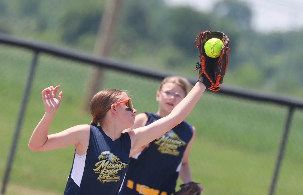 defending-champions-off-to-fast-start-in-fair-softball-tournament