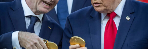 donald-trump-booed-at-world-cup-final-in-new-jersey-as-he-presents-trophy-to-spain