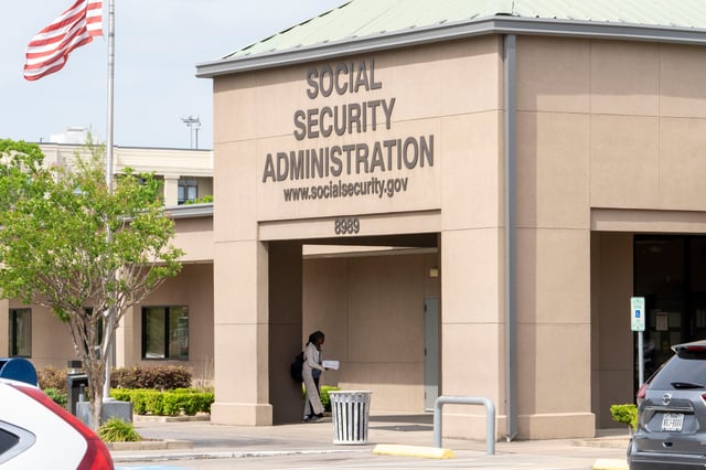 trump-administration-retreats-from-100%-withholding-on-social-security-clawbacks