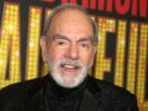 neil-diamond-surprises-audience-with-‘sweet-caroline’-performance-at-broadway-opening-of-‘a-beautiful-noise’