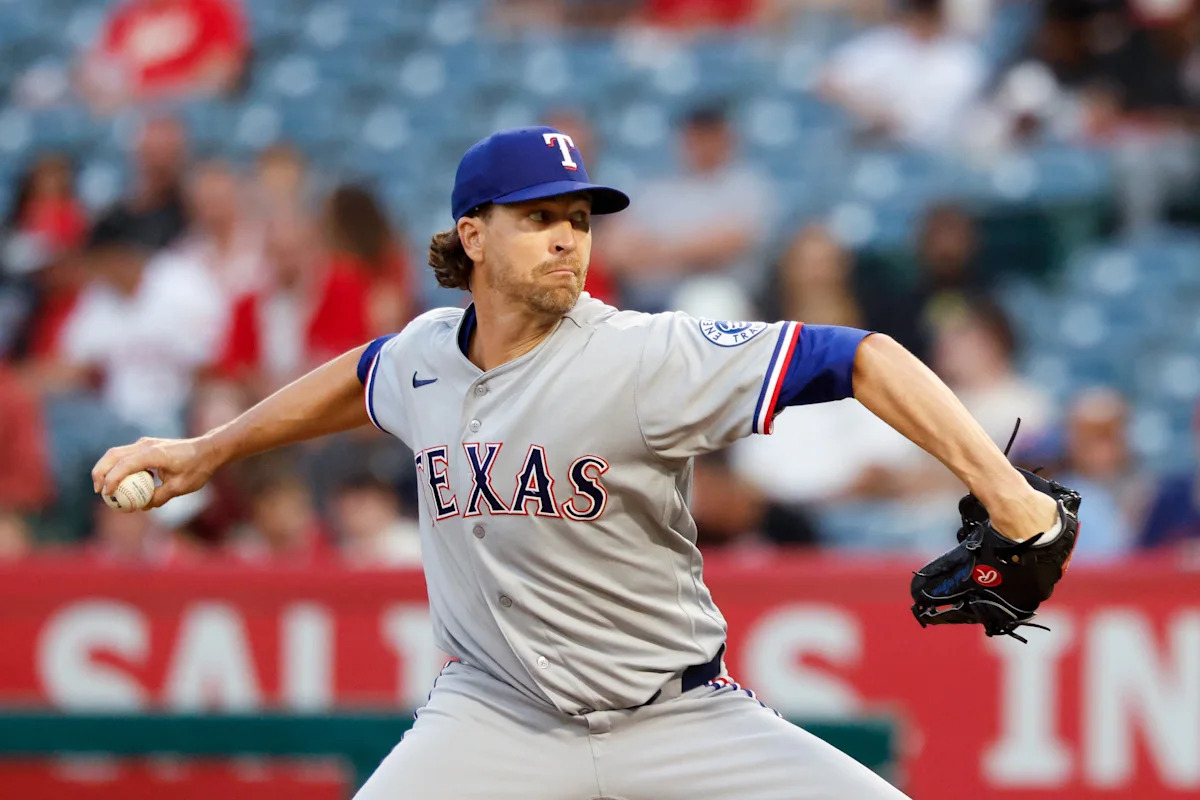 rangers-pitcher-jacob-degrom-leaves-start-against-angels-because-of-right-triceps-fatigue