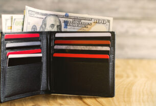 get-a-$200-cash-back-bonus-on-holiday-gift-buying
