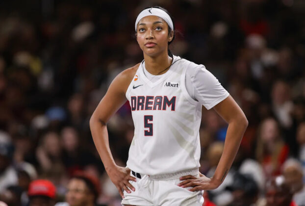 dream-star-angel-reese-records-a-perfect-shooting-first-half-vs.-sparks