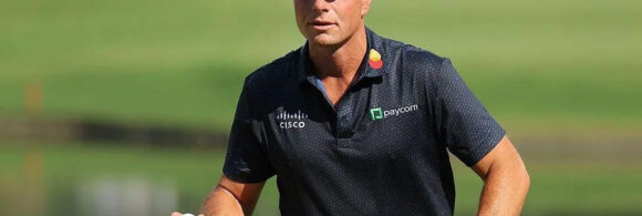 hovland-leads-tour-championship-as-scheffler-impress