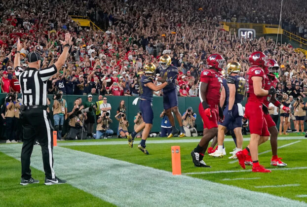 notre-dame's-flanigan-continues-family-tradition-by-delivering-at-lambeau