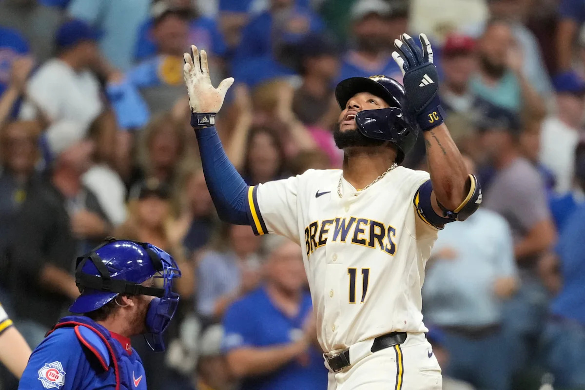 brewers'-jackson-chourio-continuing-to-perform-his-best-in-clutch-moments