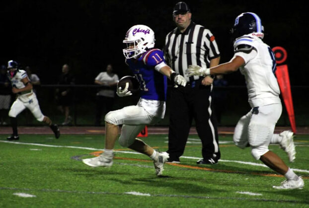 nonnewaug-football-opens-its-1st-season-in-the-nvl-with-a-hard-fought-win-over-oxford