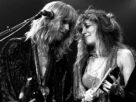 inside-christine-mcvie’s-and-stevie-nicks’-decades-long-friendship