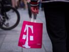t-mobile-and-verizon-face-a-new-broadband-rival