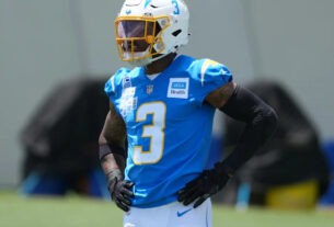 chargers'-derwin-james-provides-update-on-pinky-injury