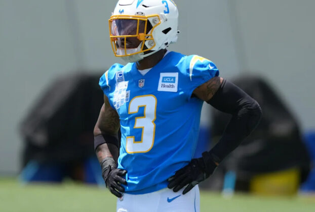 chargers'-derwin-james-provides-update-on-pinky-injury