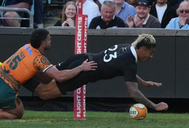 after-a-dominant-1st-half,-new-zealand-beats-australia-43-21-in-the-2nd-bledisloe-rugby-test